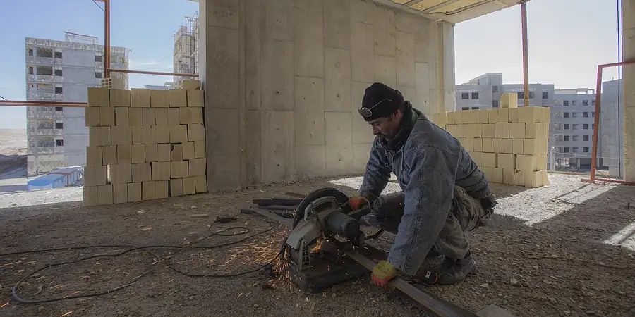 کارگاه ساختمانی در ایران